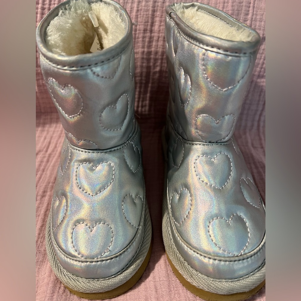 Old Navy Silver Heart Kids Boots